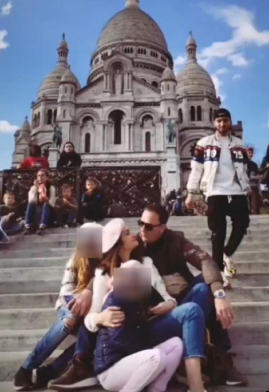 SERGEJ ĆETKOVIĆ REKAO ĆERKAMA DA SU USVOJENE Evo kako im je pevač to saopštio