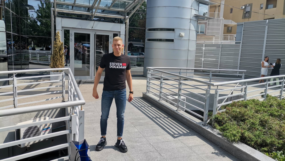 OTKRIVAMO KO SU NOVI UČESNICI ZADRUGE 6: Njegov lik nam je već poznat, druži se sa poznatim pevačem: Volim matore žene! (VIDEO)