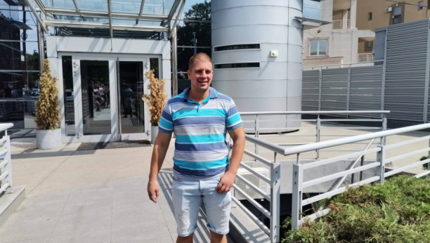 RASPLAKAO SVE PRED ULAZAK U ZADRUGU 6 Prisetio se pokojnog oca i otkrio šta bi mu savetovao pred ulazak u rijaliti