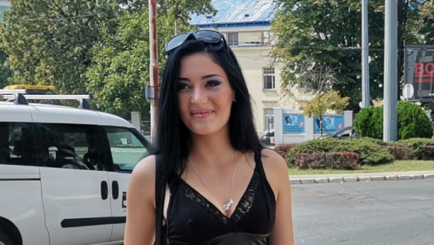 SPREMNE NA INTIMNE ODNOSE U ZADRUZI 6 Nova zadrugarka priznala da je privlači Mensur, a njena cimerka bacila oko na Petrućija