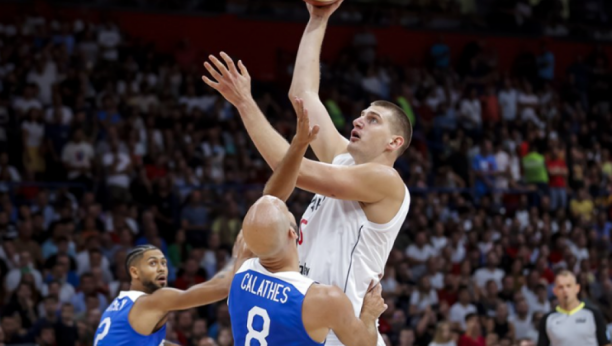 NBA RAT JOKIĆA I ADETOKUMBA PRIPAO SRBINU "Orlovi" u prepunoj Areni srušili Grčku u produžetku i zadržali nadu za plasman na Mundobasket naredne godine