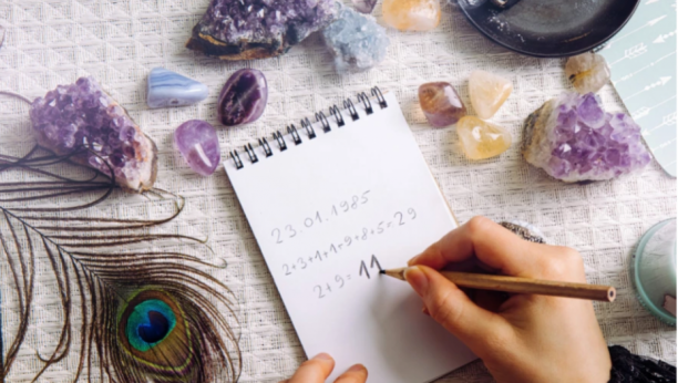 U VAŠEM IMENU I PREZIMENU PIŠE DA LI ĆETE SE OBOGATITI: Oni lako dolaze do novca i njima će novčanik stalno biti pun