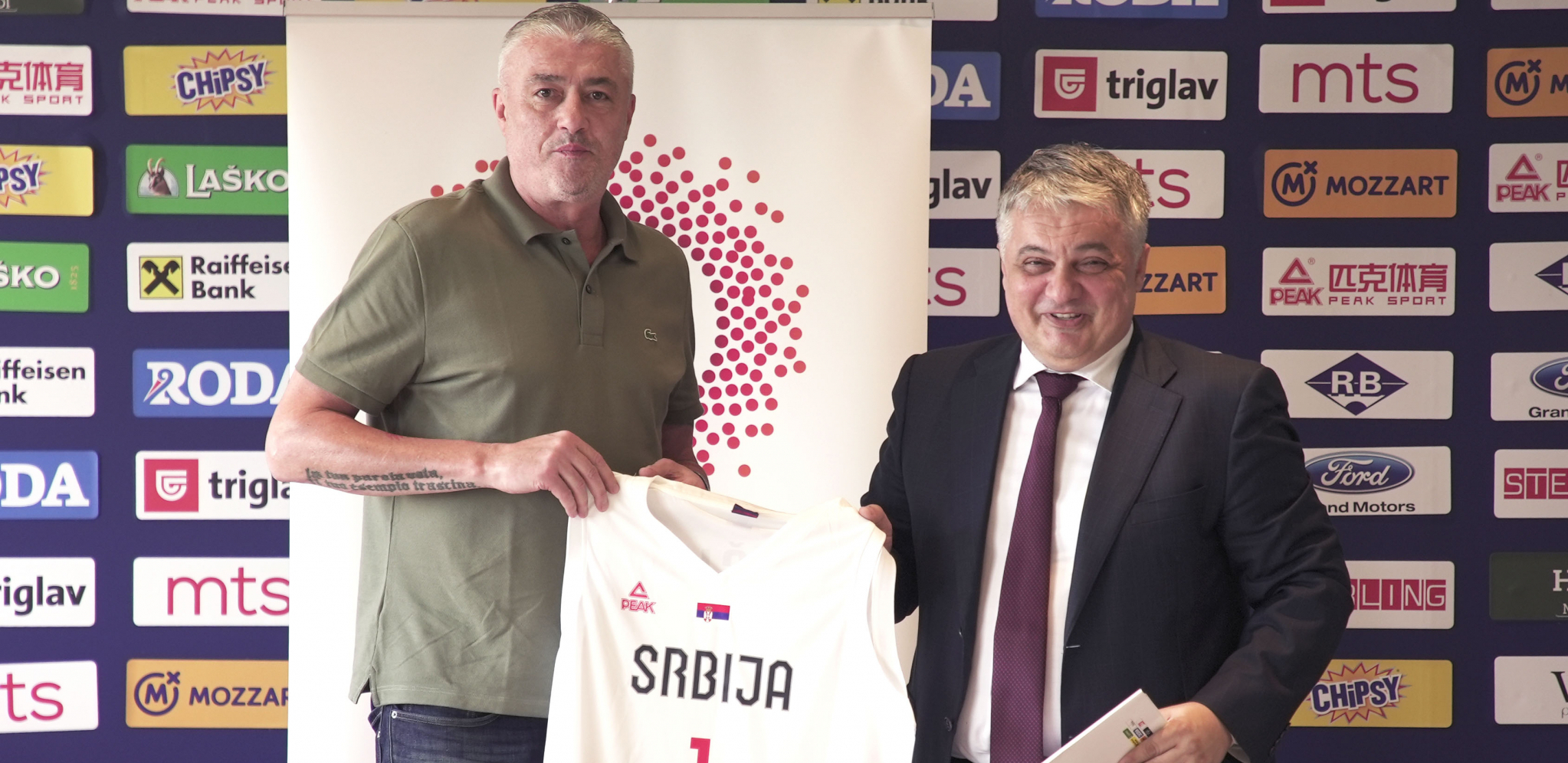 VELIKO POJAČANJE ZA KOŠARKAŠKI SAVEZ SRBIJE PRED EVROPSKO PRVENSTVO Telekom Srbija nastavlja da podržava srpsku košarku