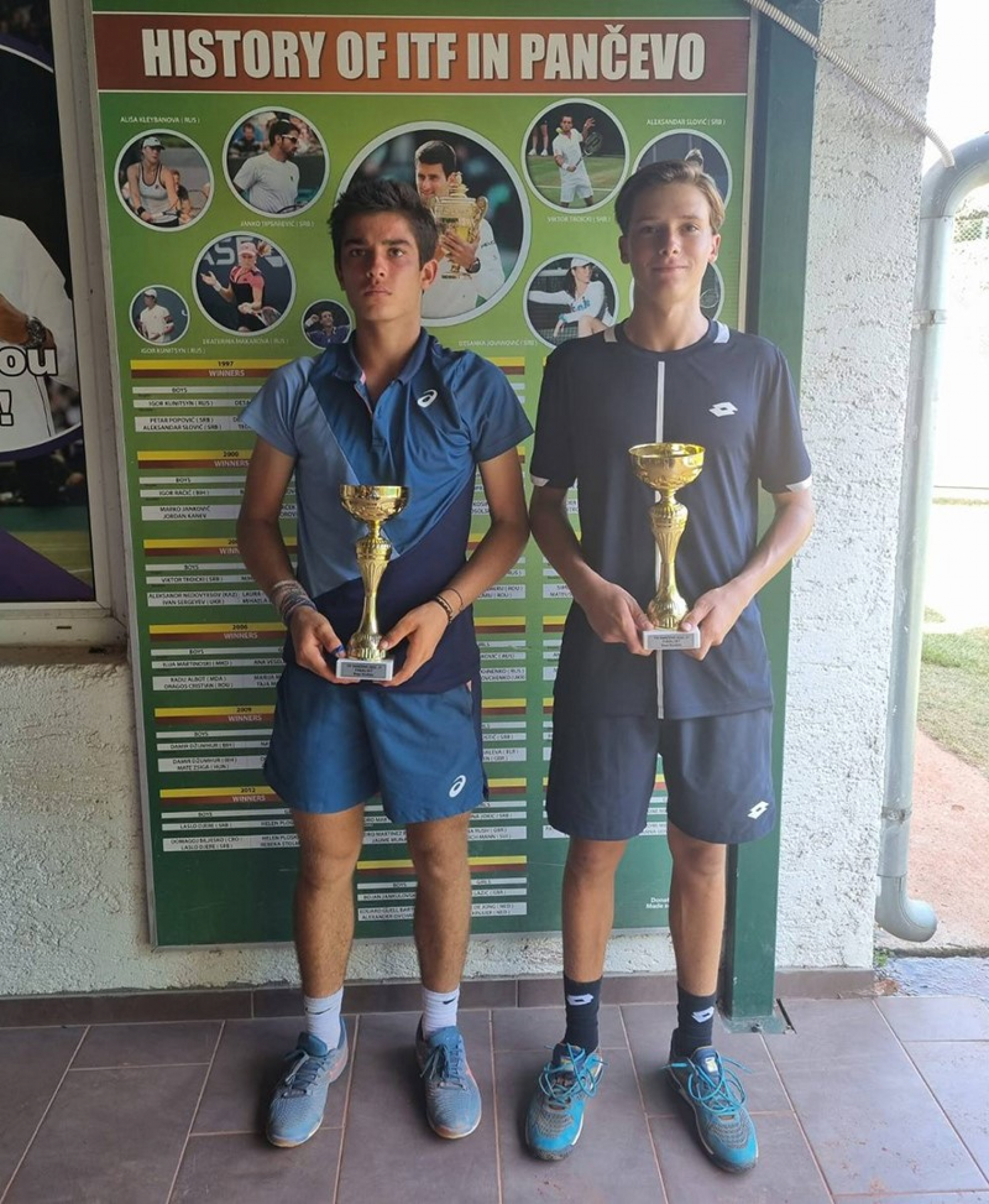 SRBIJA IMA NOVO TENISKO ČUDO Maestralna Mia Ristić do nove titule, Pisariću dubl trofej