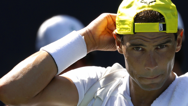 RAFA NE MARI ŠTA SVET MISLI O NJEMU Briga ga za Đokovića i Šakiru, a povredu ne spominje: Uživa uveče sa prijateljima (FOTO)