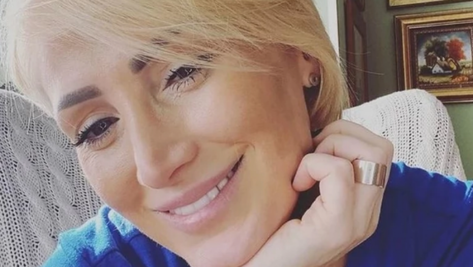 ZA BOLEST KOJU IMAM LEKA NEMA Pevačica se povugla sa javne scene i promenila profesiju, a i dalje se bori sa ovim problemom!