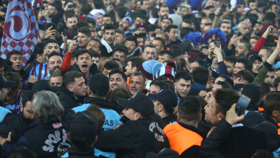 ZVEZDU ČEKA TEŽAK POSAO Trabzon remizirao sa Galatasarajem