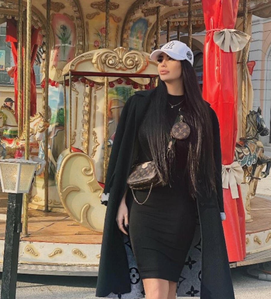 KAĆA GRUJIĆ ŠOKIRALA IZDANJEM Pokušala da se sakrije na aerodromu, a Gobeljin potez sve ostavio iznenadio