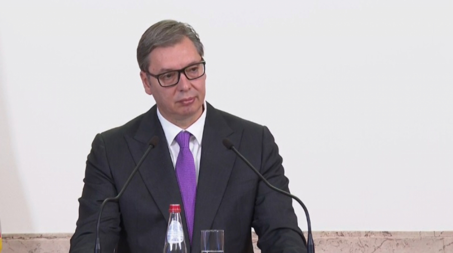 VUČIĆ SE OBRATIO JAVNOSTI Teška jesen i najteža zima pred nama (FOTO/VIDEO)