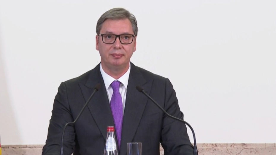 NEĆE BITI PROMENE ODLUKE Vučić: Može da zove Bajden, Putin, Zelenski, Erdogan... (VIDEO)