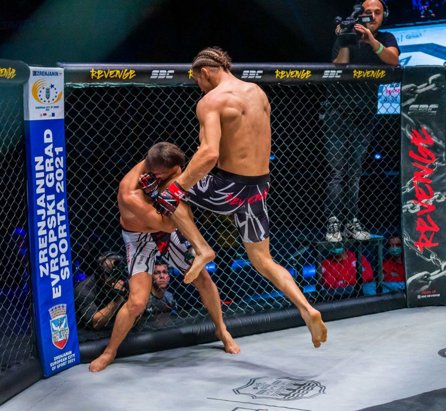 NOĆ ZA PAMĆENJE U Areni se sprema MMA spektakl, događaj koji ne smete da propustite