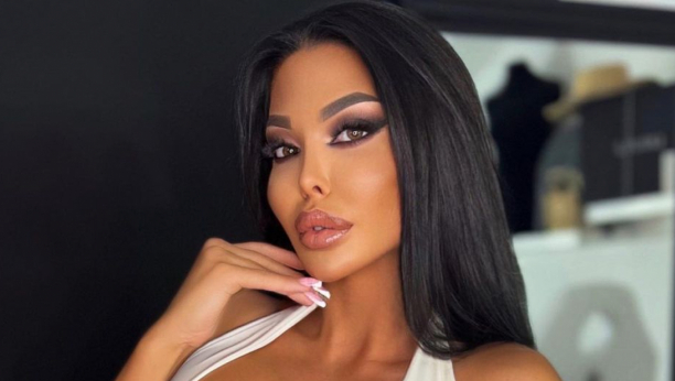 MAJA MARINKOVIĆ ZABRINUTA Uroš Ćertić ne prestaje da je obasipa poklonima i pažnjom, ona ga upitala samo jedno