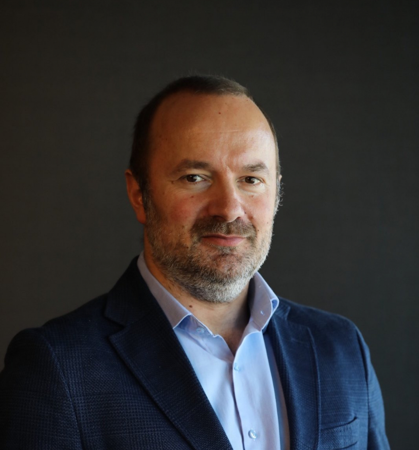 SRPSKI BLOK - JEDINA ŠANSA ZA OPSTANAK DRŽAVE Stručnjaci za Alo! o izjavi predsednika da nam treba pokret koji nije ni za Istok ni za Zapad