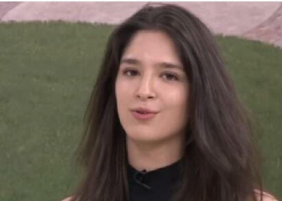 BEZ ZANIMANJA, A POZNATE PO ESTETSKIM ZAHVATIMA Ćerke poznatih su ovako nekada izgledale (FOTO)