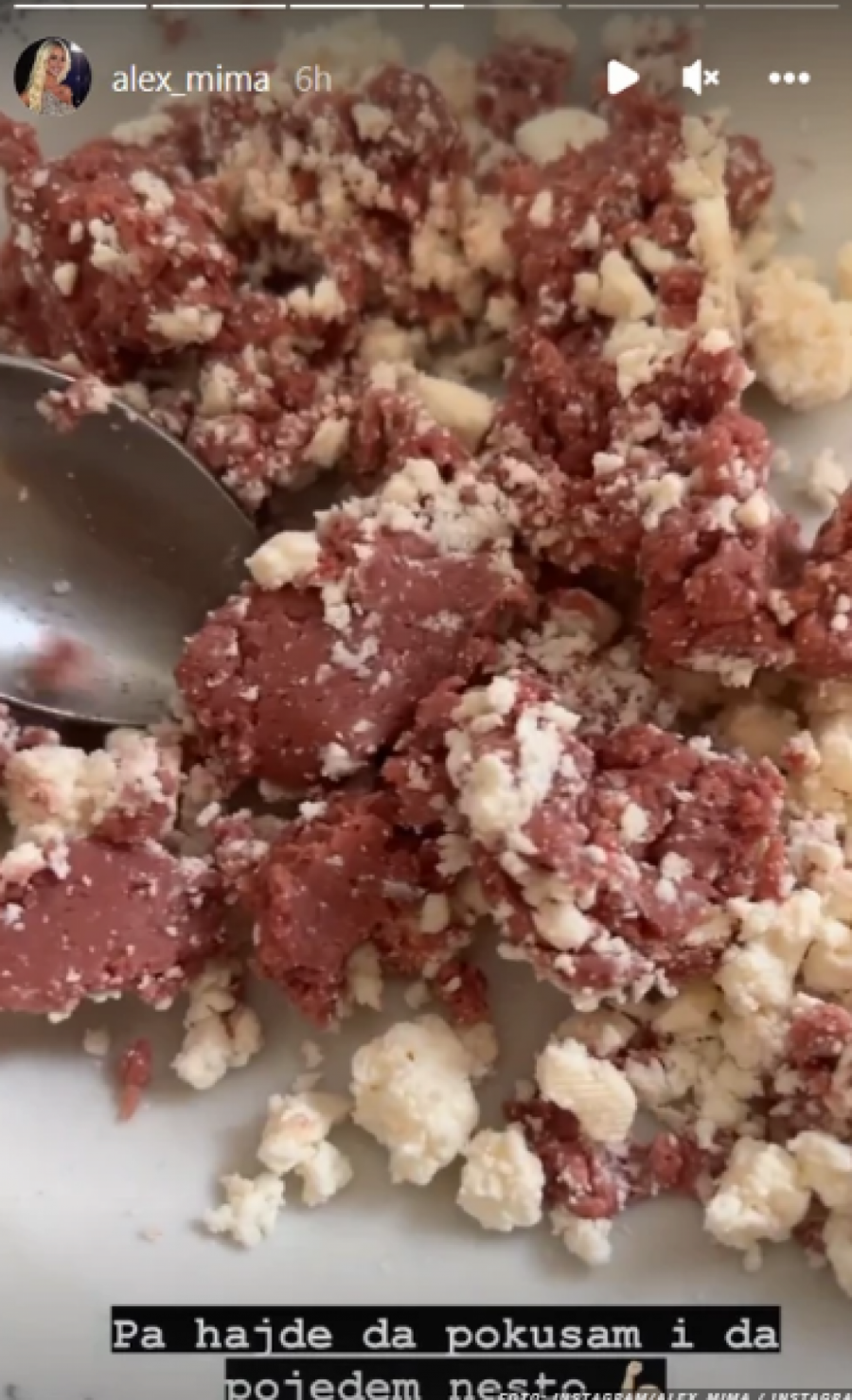 DOK ALEKS BOLUJE, DEJAN ZASUKAO RUKAVE Dragojević se ozbiljno posvetio uređivanju doma (FOTO)