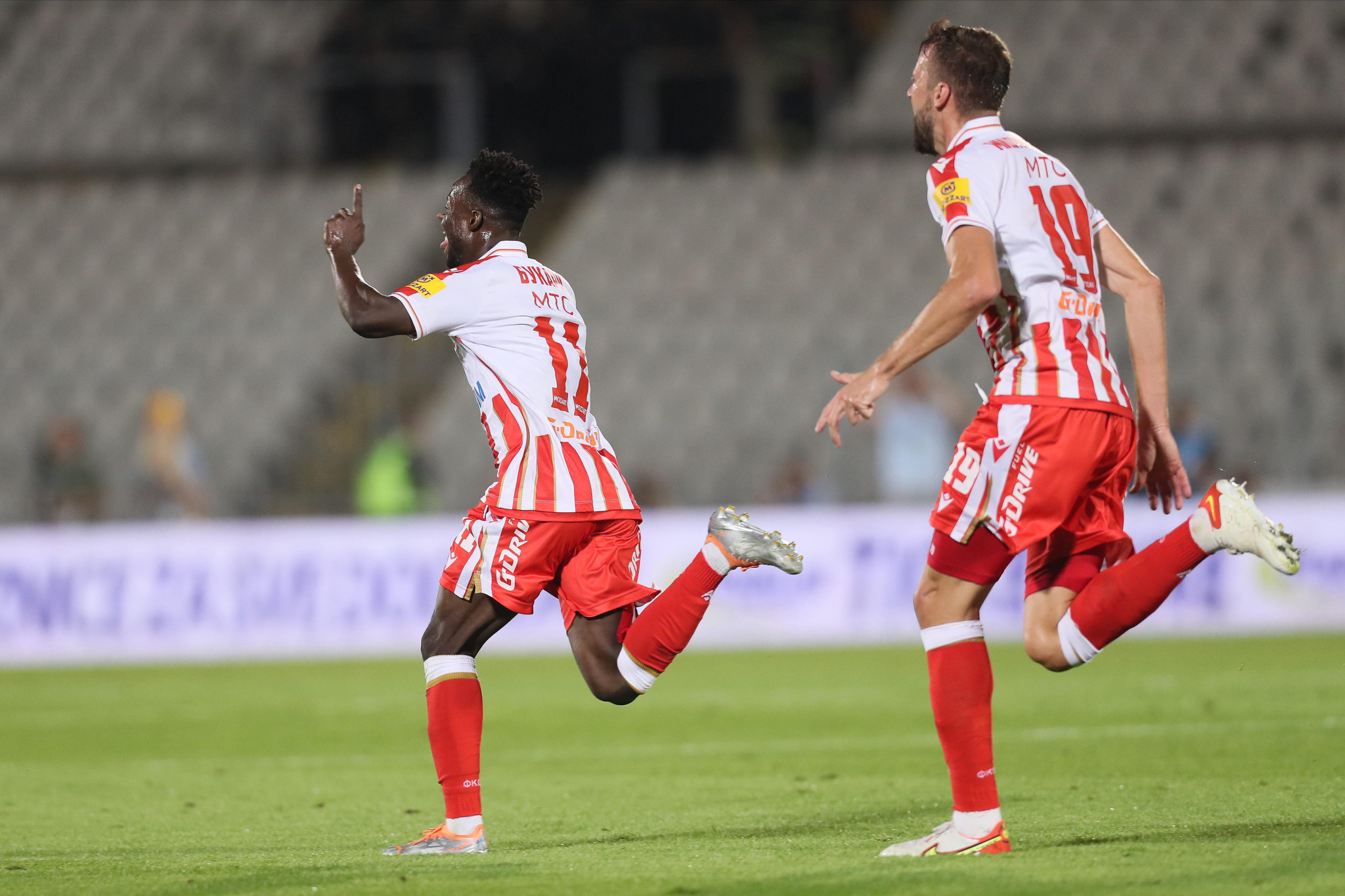 ČOVEK O KOM ĆE SE PRIČATI Bukari postigao jedan od najlepših golova u istoriji derbija, ali nije srećan