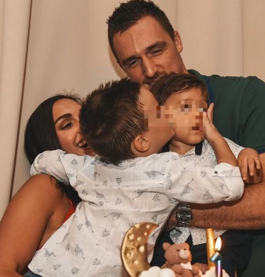 SLAVLJE KAO U BAJCI Ivana Maksimović i Danilo Anđušić proslavili sinov prvi rođendan (FOTO)