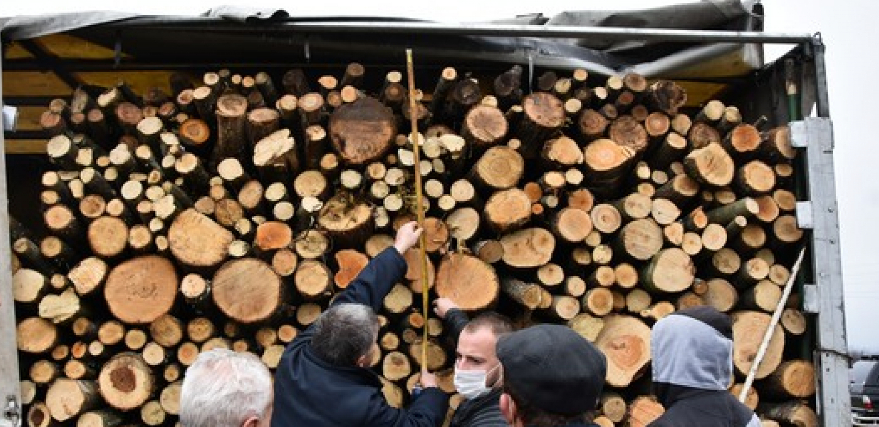 KUPUJETE DRVA, ČUVAJTE SE PREVARANATA Da ne bi plaćali stotine evra za nepostojeće kubike, na ovo obratite pažnju