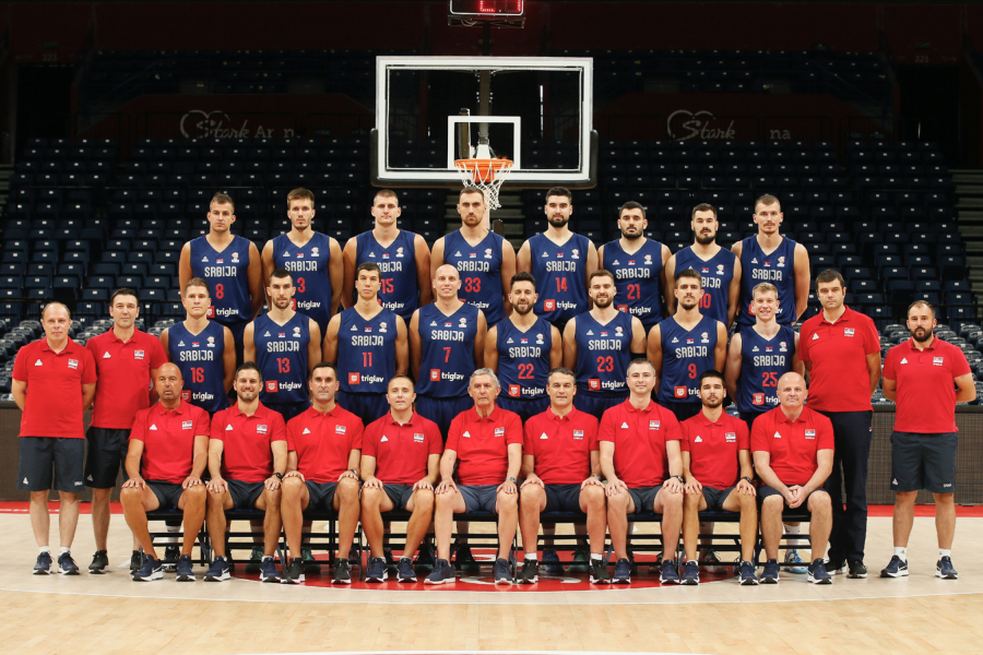 EVROBASKET DRUGI DAN Srbija upisala prvu pobedu, slavlje na ulicama Praga