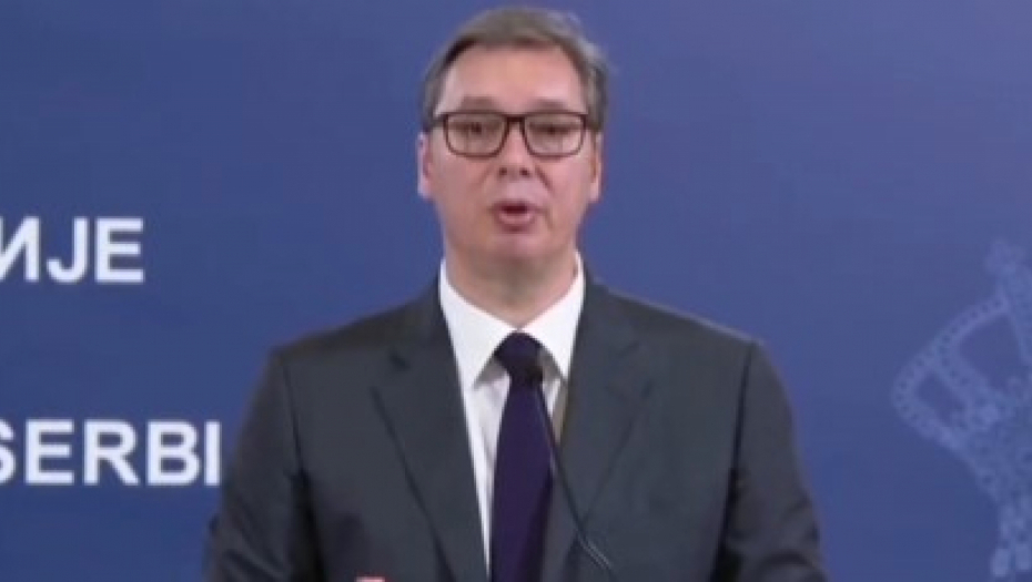 VUČIĆ RAZVALIO LICEMERE Novinar provocirao, predsednik ga dostojanstveno spustio na zemlju (VIDEO)