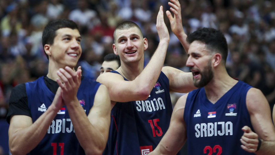 MICIĆ BLISTA Plej Srbije poslao poruku koja je oduševila naciju