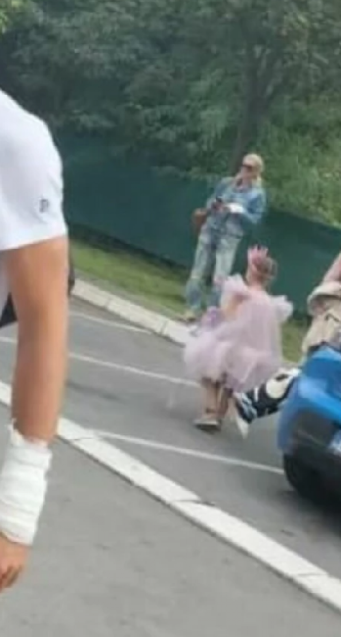 TARA KAO PRINCEZA Novak i Jelena Đoković proslavili ćerkin rođendan, ali jedan detalj je baš zabrinuo Noletove navijače (FOTO)