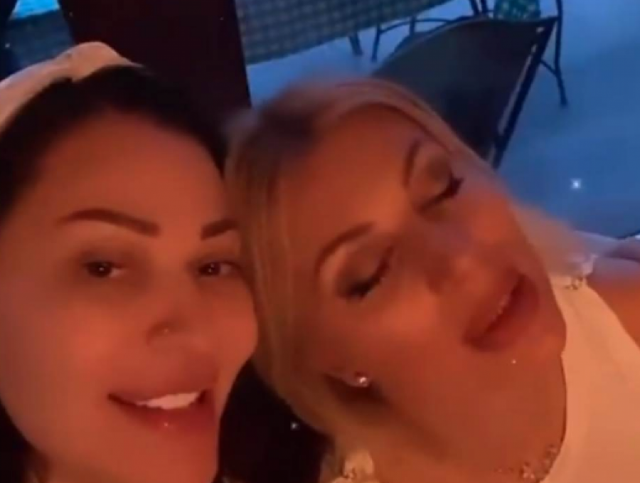 CECA JE UVEK LJUBAZNA I NASMEJANA Komšije folk zvezde progovorile, a evo kako žive njeni roditelji