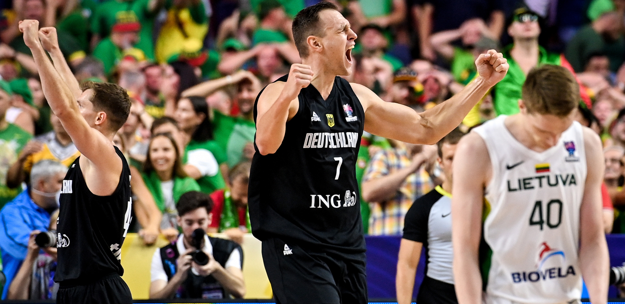 NAJBOLJI MEČ EVROBASKETA Litvanci pred eliminacijom, Šruder posle dva produžetka doneo slavlje Nemcima