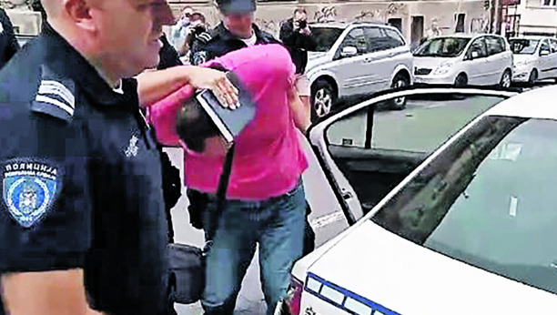 VERNIKE IZBO U ZGRADI IZ KOJE JE LIKVIDIRAN ĐINĐIĆ Detalji zločina u prostorijama Prve Hristove crkve