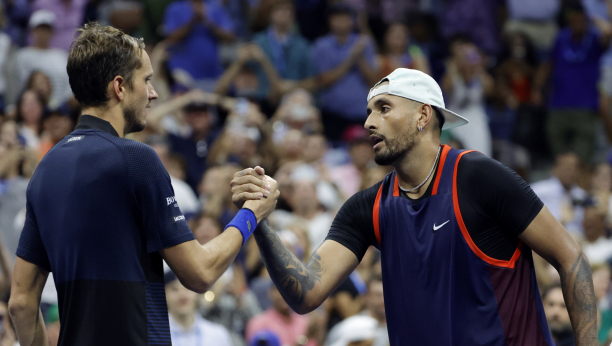 ŠOK U NJUJORKU Fenomenalni Kirjos izbacio šampiona US Opena (VIDEO)