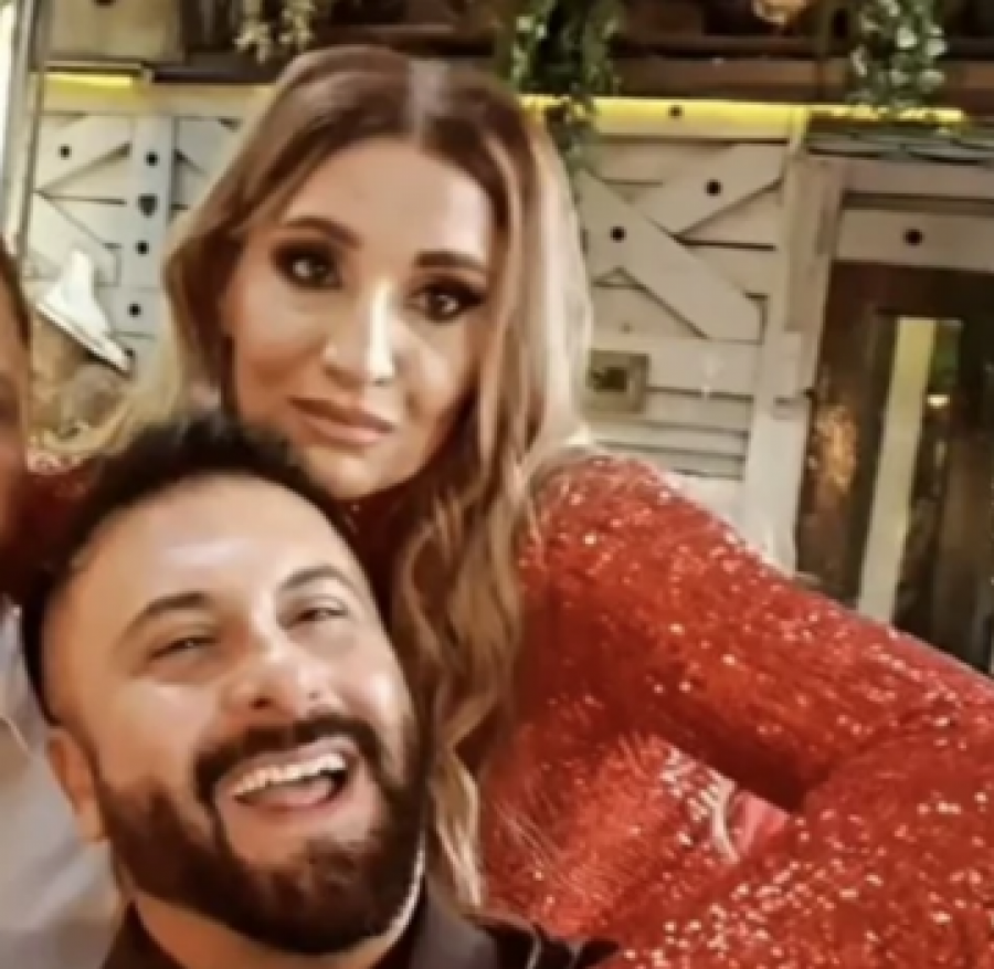 UZAVRELA ATMOSFERA NA SVADBI Mira Škorić nikad veselija, grli sve redom i peva (FOTO)