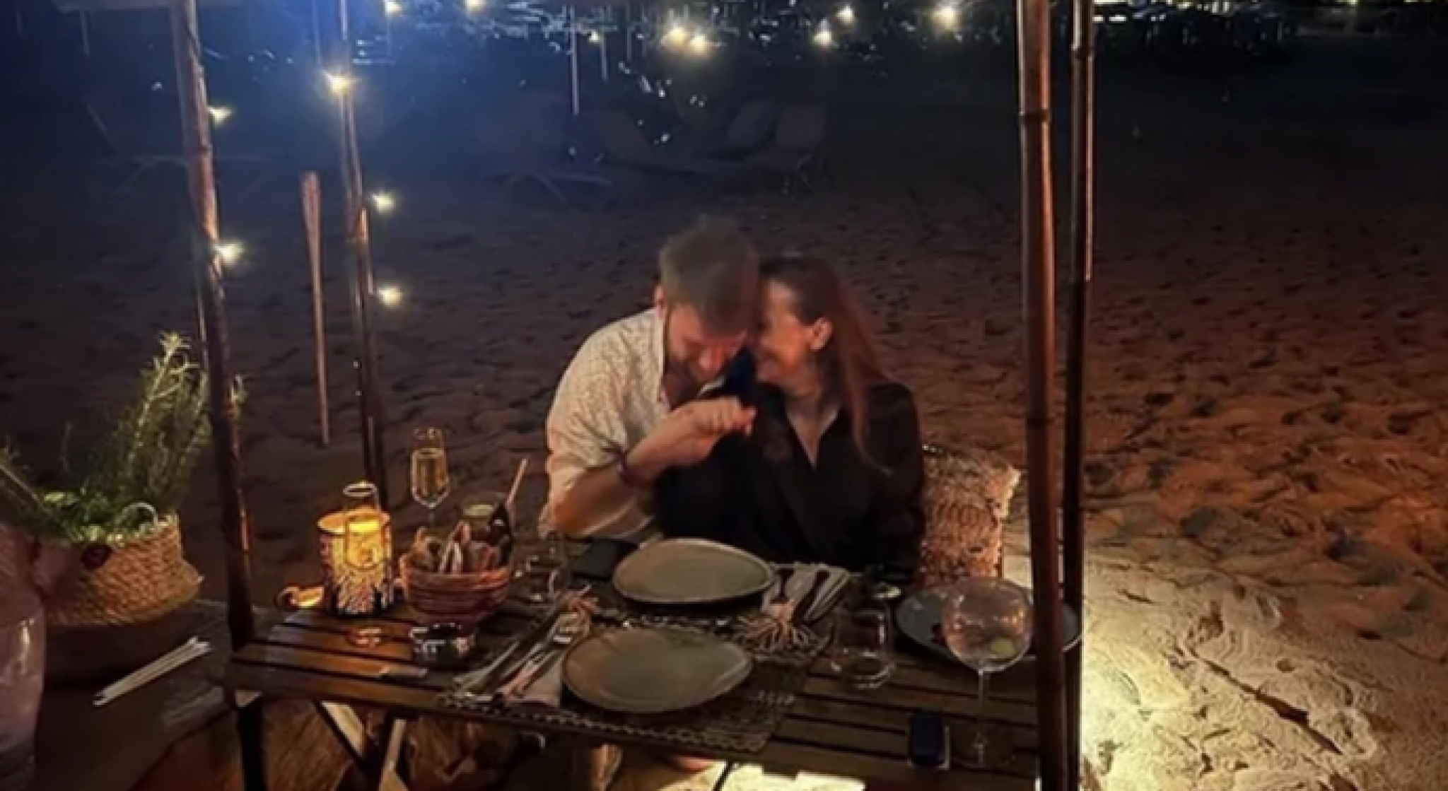 NOVINARKA PINKA UDAJE SE ZA PILOTA Ljubav planula u avionu, ovo su svi detalji