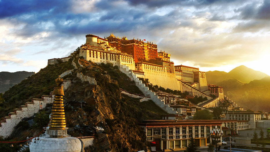 FILOZOFIJA KOJA ĆE VAM PROMENITI ŽIVOT IZ KORENA Sedam tibetanskih mudrosti za SREĆAN ŽIVOT