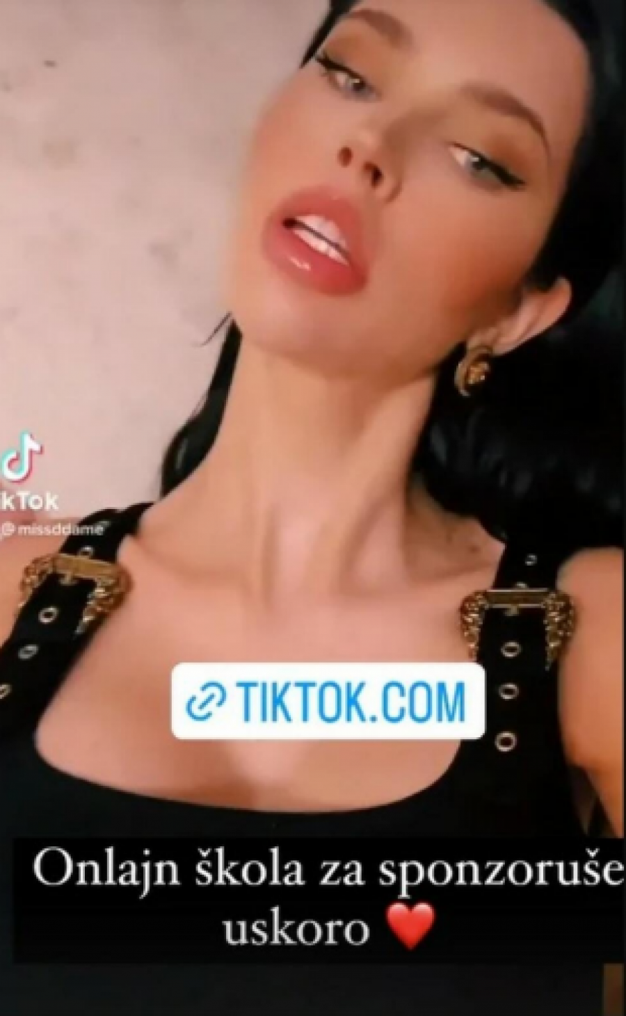 DENIZ OTVARA ŠKOLU ZA STARLETE Javnost ostala u šoku nakon njene objave