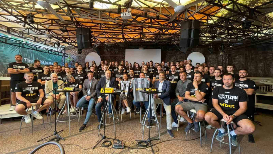 Partizan predstavio odbojkaške timove i dresove za novu sezonu