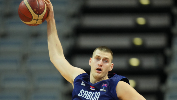 SRBIJA NA NOGAMA Jokić se oglasio o igranju za reprezentaciju, otkrio kada će odlučiti da li će nastupiti na Mundobasketu