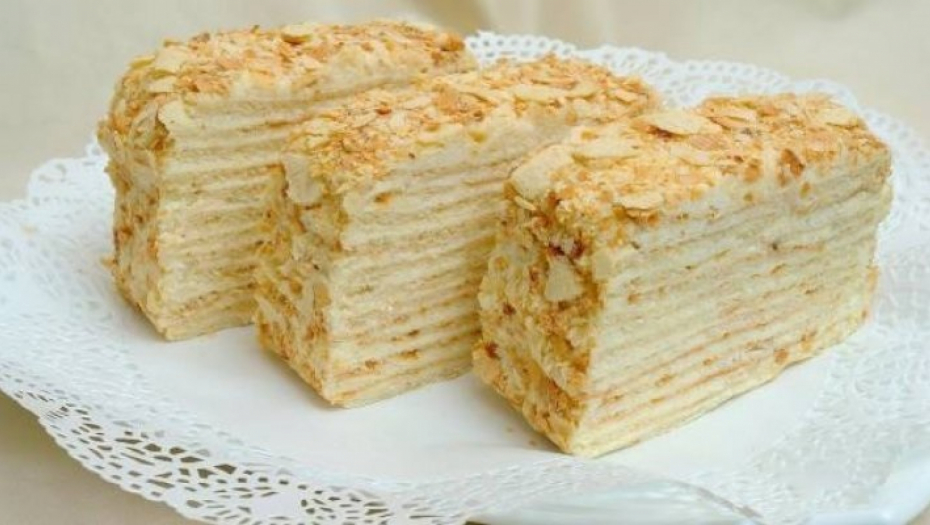KREMASTO I LISNATO SAVRŠENSTVO Ruska Napoleon torta, delikatno hrskava i romantično vazdušasta