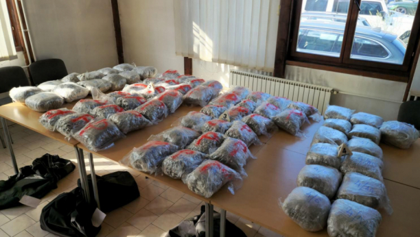 Crnogorac pokušao da prokrijumčari 70 kilograma marihuane!
