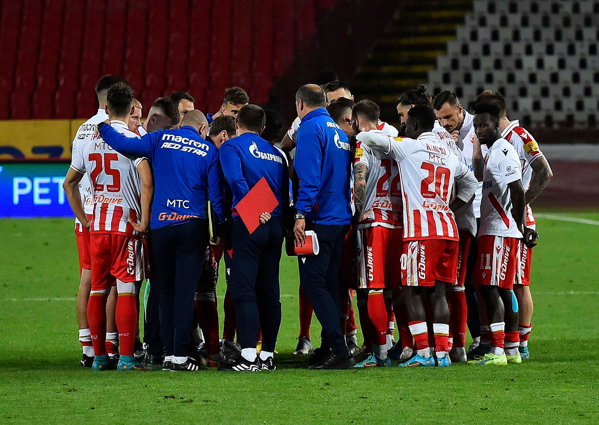 ZVEZDIN REKORDER Aleksandar Dragović ušao u istoriju Lige Evrope