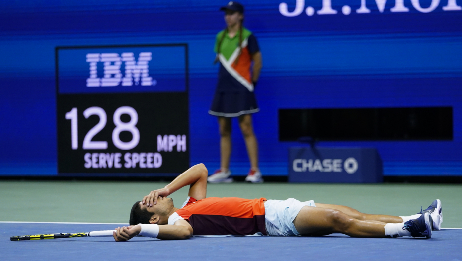 KAPA DOLE Alkaraz donirao patike u kojima je osvojio US open