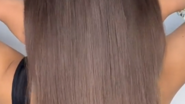 POMEŠAJTE ŠAMPON SA POLA KAŠIČICE KAFE Operite kosu i posmatrajte šta će se dogoditi (VIDEO)