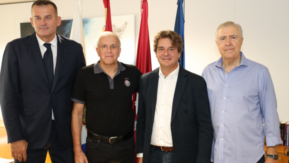 POVRATAK NA MESTO ISTORIJSKOG USPEHA Košarkaši Partizana doputovali u Fuenlabradu na prijateljski meč (FOTO) (VIDEO)