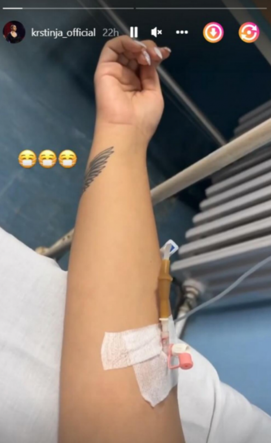 SEDAM DANA ĆU BITI NA INFUZIJI, NEMAM SNAGE Pevalica otkrila da ima zdravstvenih problema, evo šta joj se desilo