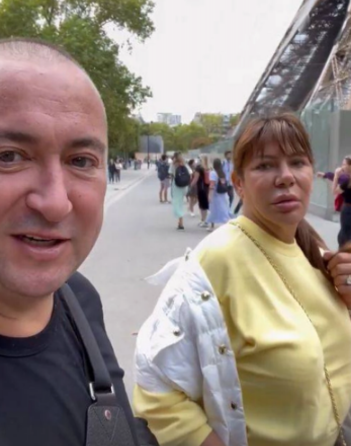 ĐANI I SLAĐA POSETILI PARIZ Odmah im se dogodio peh, javno se požalili: Otekli smo