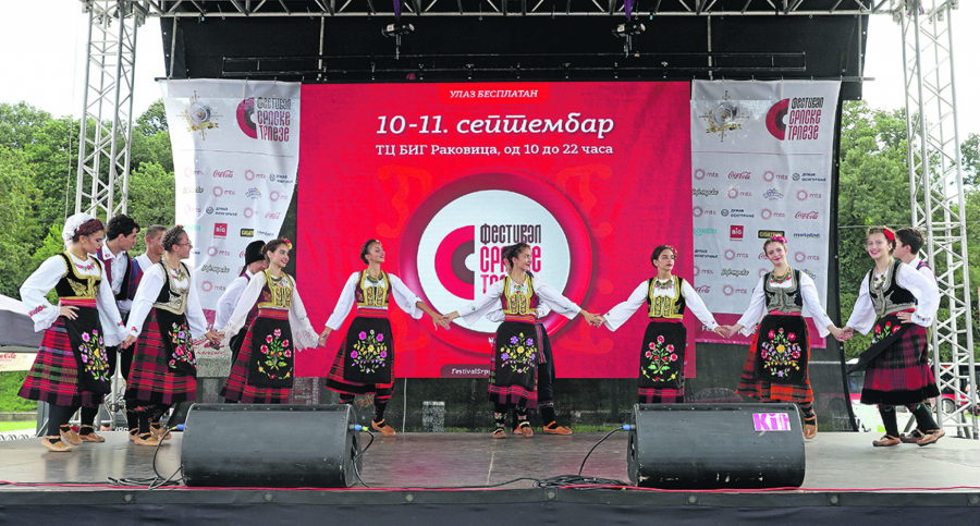 KUVARI UKRSTILI NOŽEVE I VILJUŠKE NA FESTIVALU SRPSKE TRPEZE! Dokazali da savršeno hladno predjelo postoji! (VIDEO)