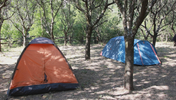 Najbolja mesta za kampovanje u Srbiji: Vodič za ljubitelje prirode