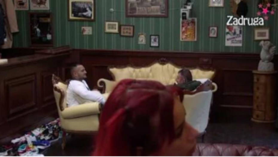 JANJUŠ JE RAZVLAČIO KAO ŠATOR Bivši telohranitelj žestoko udario na Aleks Nikolić