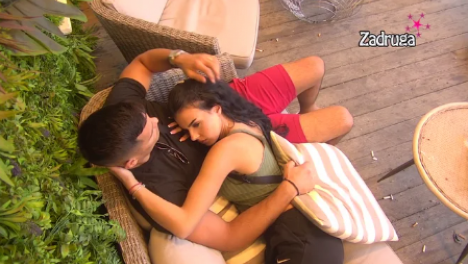 PUCAJU STRASTI Marko i Anita na korak do poljupca, on je zahtevao od nje samo jedno