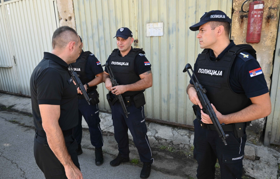 NIKAD USPEŠNIJA BORBA PROTIV NARKO-KLANOVA: Policija šalje na uništenje 32 tone supstance za proizvodnju droge!