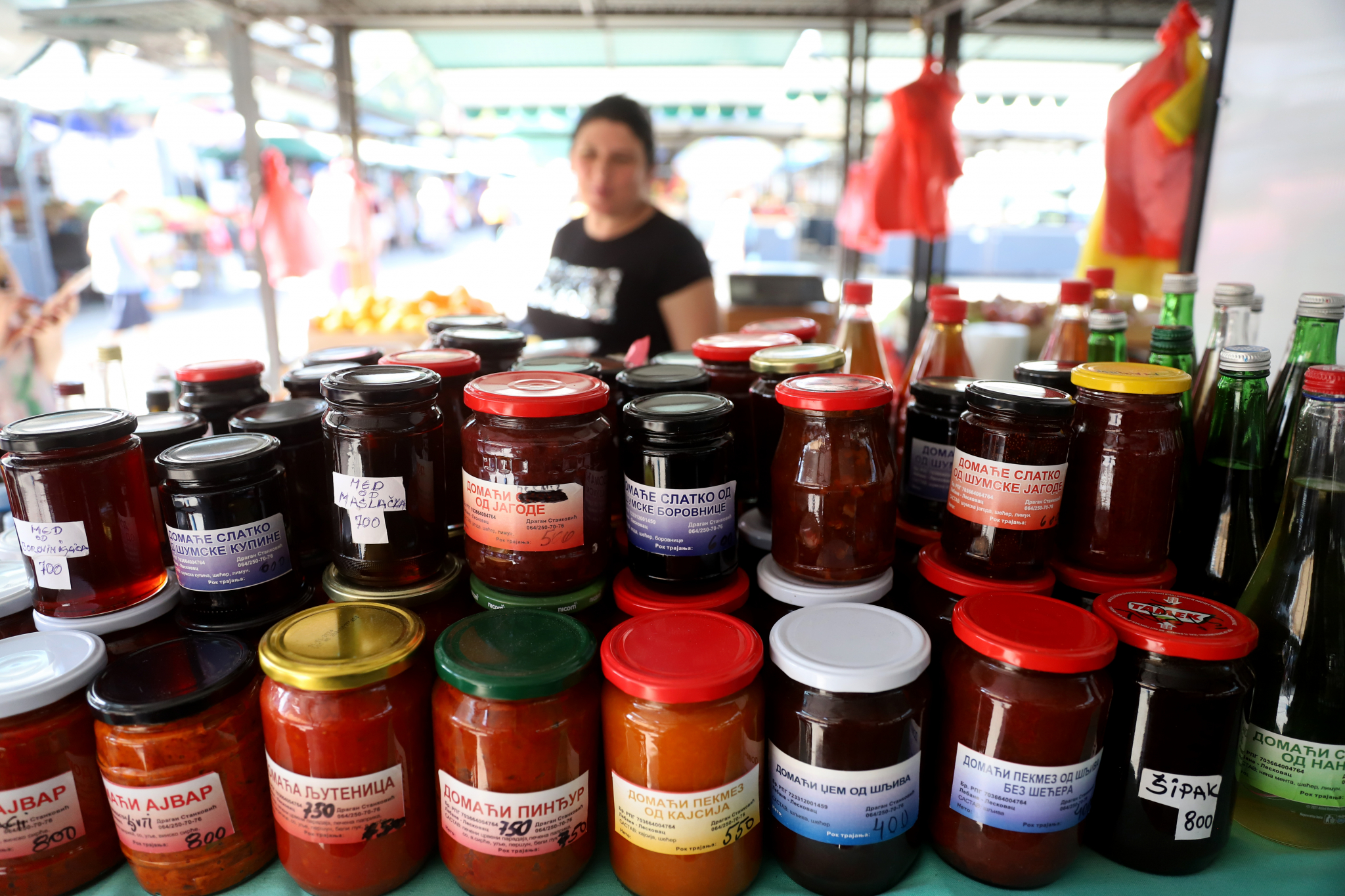 TEGLA AJVARA 1.000 DINARA Na pijaci najprodavaniji paprika i paradajz